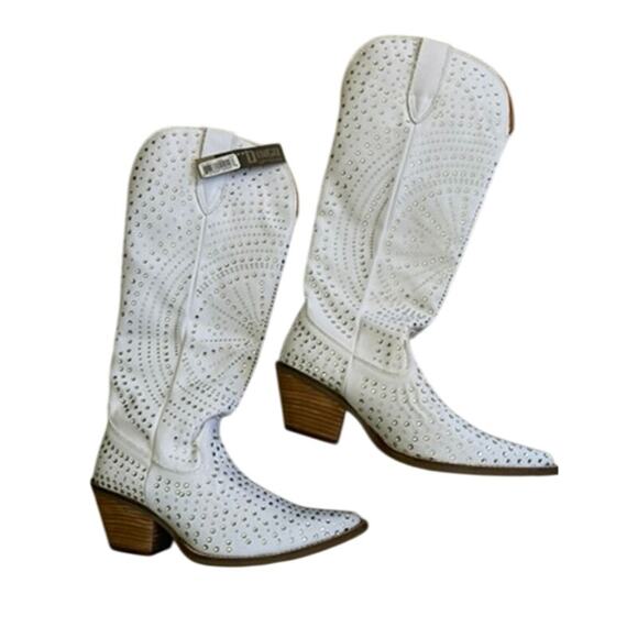 Dingo White Rhinestone Cowboy Boots 9.5M DI 162 Western Studded Tall Boots - Picture 1 of 6